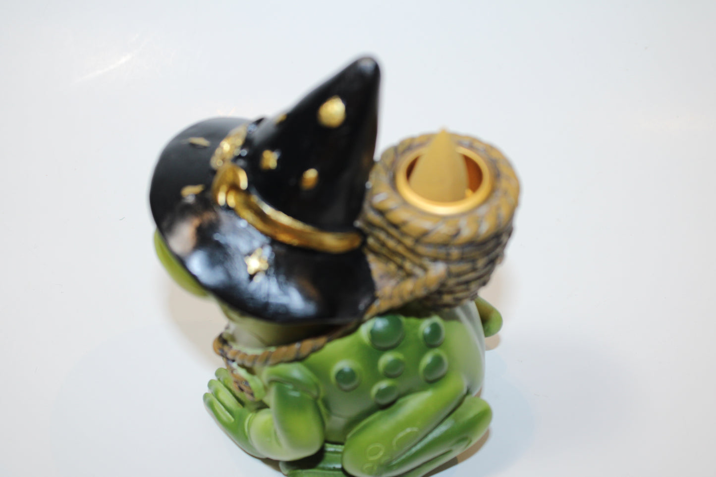 Frog backflow incense