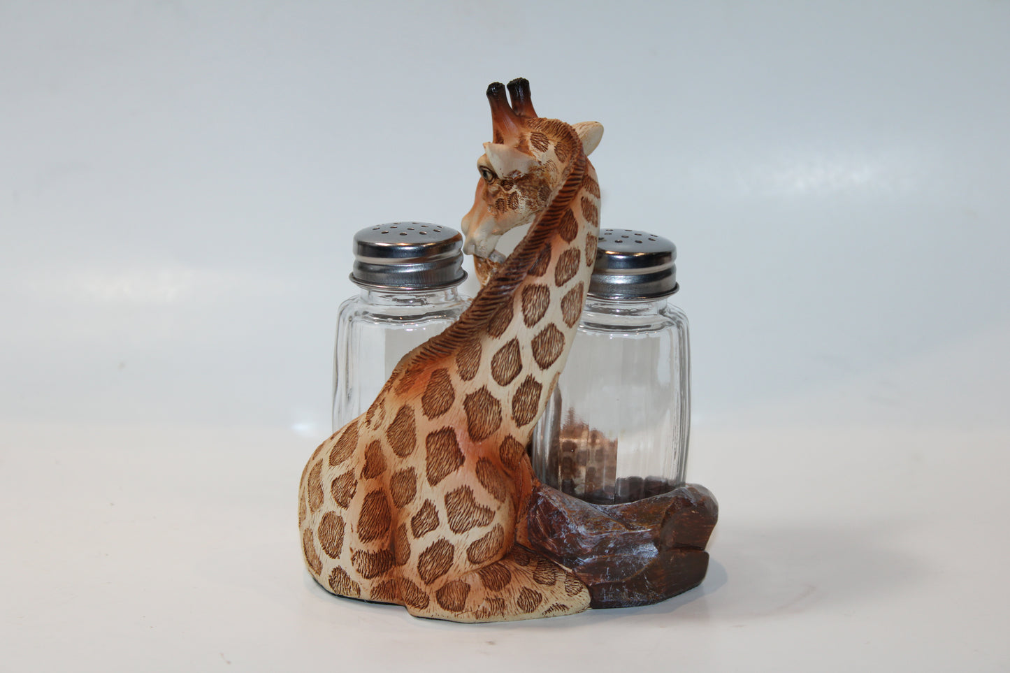 Giraffe Salt &Pepper Holder