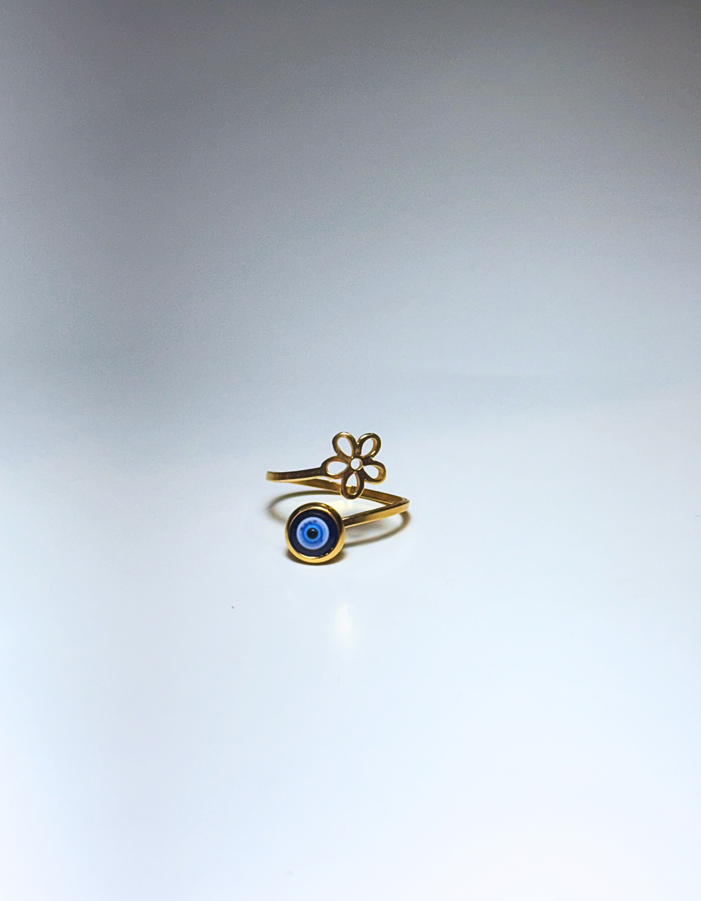 Evil eye with flower ring